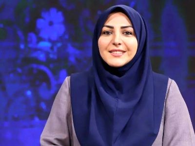 ظروف چینی عتیقه مادربزرگ تبریزی المیرا شریفی مقدم مجری برنامه سال تحویل/ این مدل قوری و فنجون هارو محاله جایی دیده باشید!+عکس