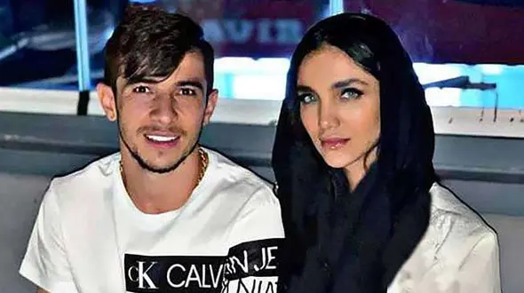 بازیکن معروف فوتبال در کنار همسرش