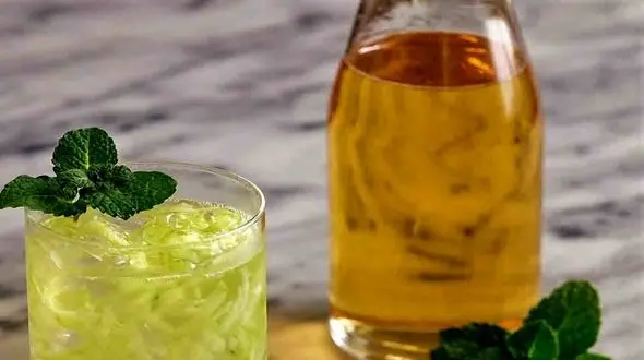 طرز تهیه شربت خانگی برای پاکسازی بدن + فیلم