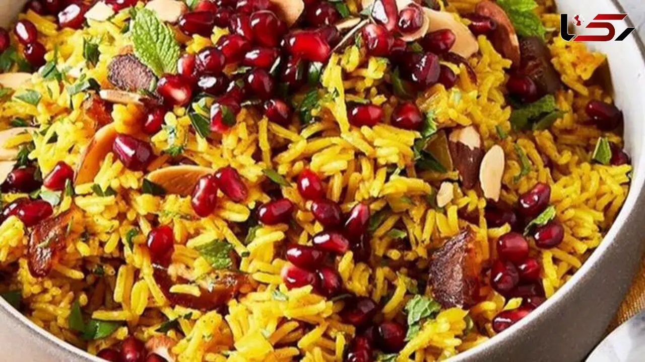طرز تهیه انار پلو شیرازی؛ غذای خاص شب یلدا