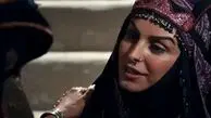 نگاهی به چیدمان منزل مجلل ماه‌چهره خلیلی / مبلمان سلطنتی، آینه منبت کاری شده، منشور کوروش