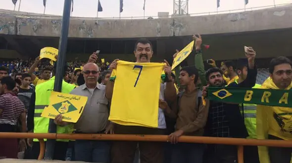 بادیگاردآبادانی جنیفرلوپزتماشاگربازی پرسپولیس + عکس
