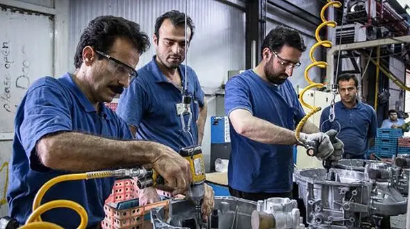 مهار تورم نباید با سرکوب دستمزد کارگران همراه شود