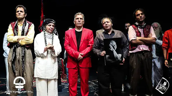 اجراهای مجموعه تئاترشهر به آتیلا پسیانی تقدیم شد + عکس