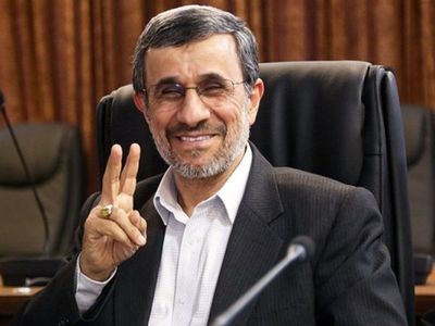 تغییرات چهره ای محمود احمدی نژاد در گذر زمان / جوانی با ژل و بوتاکس !