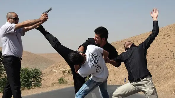 وقتی پای اسلحه وسط است / دفاع شخصی فقط در آخرین لحظه + فیلم