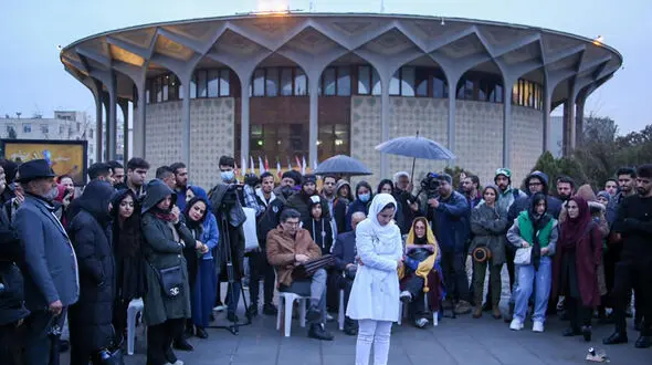 باران و سرما حریف همراهی گرم تماشاگران نشد