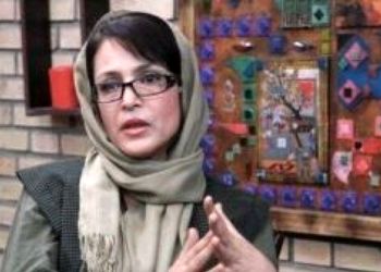 نیکی کریمی درباره شیوا ارسطویی نوشت: «زنی در همین شهر شلوغ با تجاربش و با نوع مدرن بودن و آزاد اندیشی زندگی»
