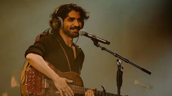 عرفان طهماسبی از «امشب» خواند