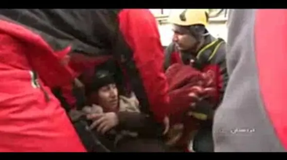 نجات مادر باردار گرفتار در برف و کولاک کردستان با بالگرد+فیلم و عکس