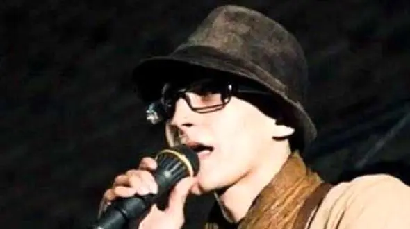 دانلود آهنگ باشکوه مرتضی پاشایی / دستاتو رو سرم بکش