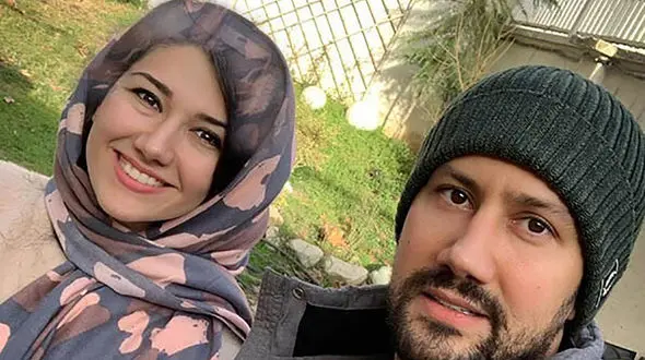 نوروز 1404 /  سفره هفت سین نیلوفر استخری و شوهرش با تم صورتی / دکوراسیون خانه خواهر شاهرخ استخری در تهران !