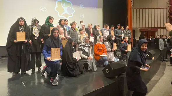 عکس و فیلم از آیین اختتامیه دومین جشنواره انتخاب نوجوانان کنشگر در تهران