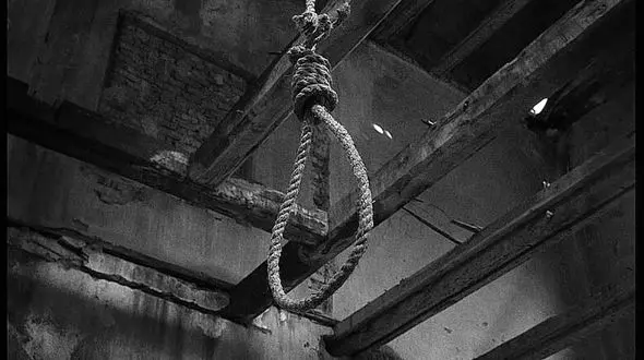 سیمای دختر  17 ساله رامهرمزی خودش را دار زد 