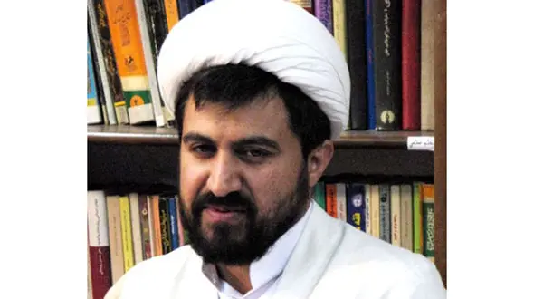 انتقاد یک روحانی از برپایی مراسم جشن میلاد امیر مومنان در مساجد قم در پی شیوع کرونا 