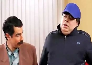 سکانس خندان؛ جواد رضویان تو صف آزمایشگاه یهو رها میشه و ببینی از خنده غش میکنی