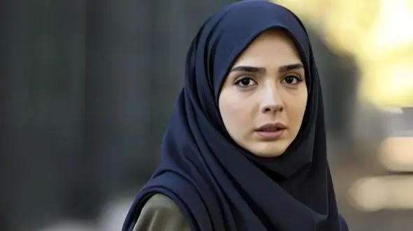 عکس | ظاهر متفاوت المیرا دهقانی یاسمن سریال لحظه گرگ و میش / استایل هنری و سبک قرون وسطی خانم بازیگر