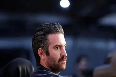 پاسخ منفی هوتن شکیبا به ازدواج در سالن نمایش / میشه با شما آشنا شم؟.../ زود گفتی بله.../ نمیخوام...!