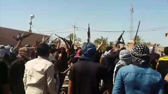 تیرباران وحشتناک در مراسم عزاداری شیخ شادگان + فیلم