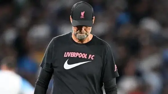 ستاره لیورپول در بیمارستان بستری شد