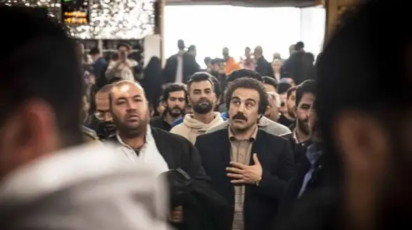 فیلم / زیباترین سکانس از پشت صحنه آخرین قسمت سریال پایتخت 7 در مشهد ! / امشب خداحافظی با پایتخت !