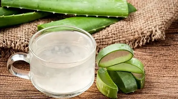 10 ترفند خانگی برای درمان معده درد