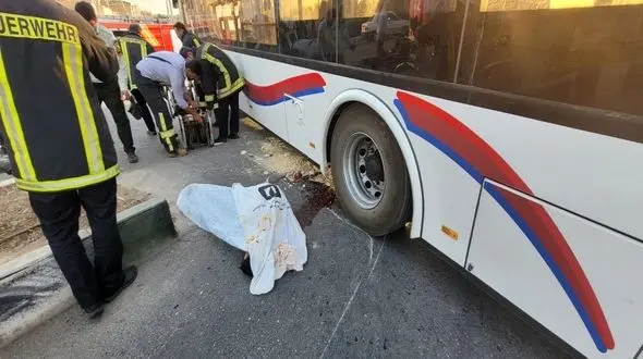 برخورد مرگبار جوان موتورسوار با اتوبوس در قم