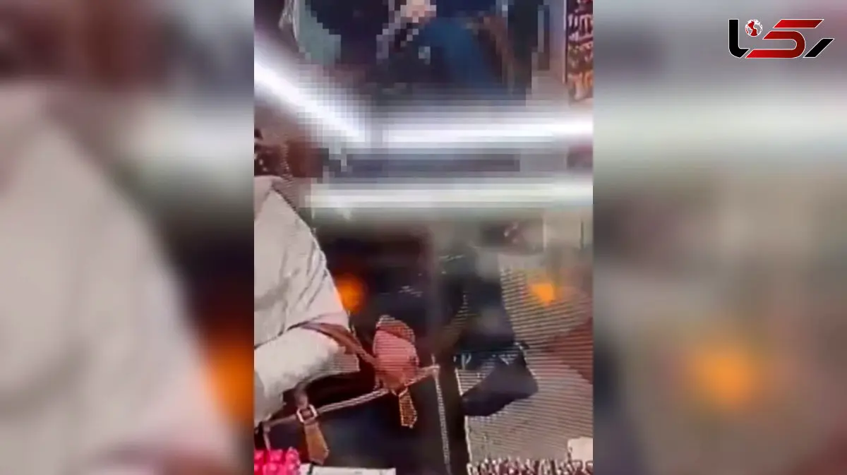 فیلم سرقت سرقت برق‌آسای گوشی از کیف یک زن توسط نوجوان تهرانی