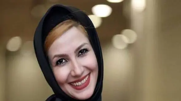 ملیکا زارعی با لباسی شیک و سنگ‌دوزی‌ شده در جشن تولدش / نگاهی به زیبایی، وقار و دکوراسیون کلاسیک منزل خاله شادونه