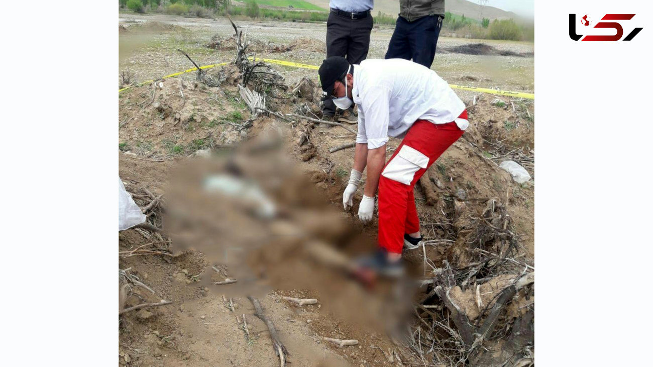 انتشار نخستین عکس جسد  یک مرد در مزرعه + تصویر