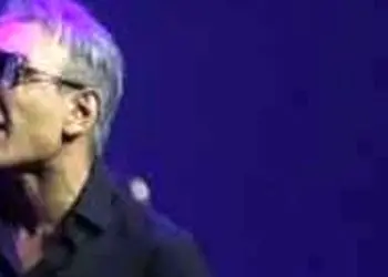 دانلود آهنگ باشکوه شادمهر عقیلی / اتفاقی رد شدی از پیش من ...