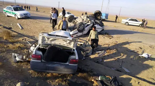 مرگ دلخراش 4 پلیس در تصادف وحشتناک جاده نیشایور /  یک پلیس در کما؛ مردم دعایش کنید + عکس صحنه تصادف 