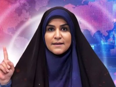 فیلم/ هدیه خاص شیخ عرب برای سحر امامی؛ گردنبند طلا مزین به تصویر رهبر معظم انقلاب