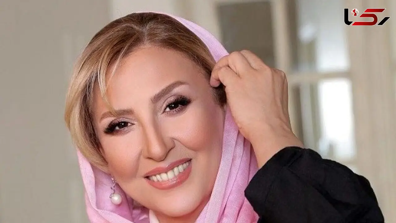 نقشه جهان روی صورت مرجانه گلچین