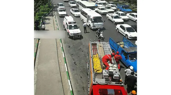 خودکشی پسر جوان از روی پل عابر پیاده در مشهد 
