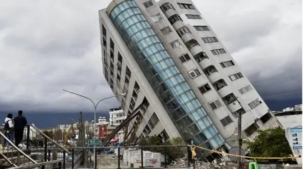 افزایش قربانیان زمین لرزه تایوان به 15 نفر