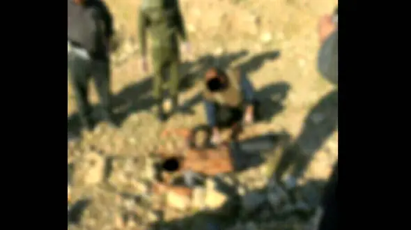 کشف جسد مرد 45 ساله در باغملک / مقتول چاقو خورده است + عکس