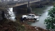 سقوط خودروی سواری در رودخانه/ به همراه فیلم و عکس