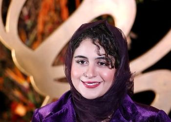 فیلم / نگاهی به چیدمان شیک و لوکس خانه فاطیما بهارمست، بازیگر سریال یزدان / از مبلمان کلاسیک و پرده‌های اعیانی تا کتاب‌خونه و ظروف خوش رنگ و لعاب سفالی !