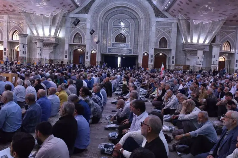 تصاویر دومین نماز جمعه سال ۱۴۰۵