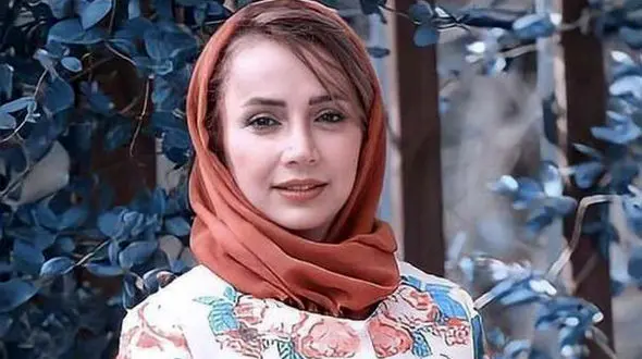 لباس و آرایش شبنم قلی خانی به سبک دختران زیبای قاجار 