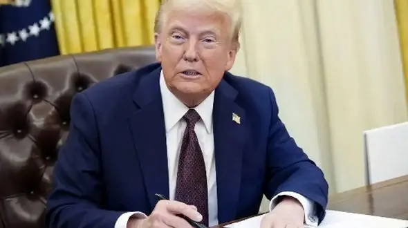 ترامپ ورود ایرانی ها و اتباع 11 کشور دیگر را به آمریکا ممنوع کرد!