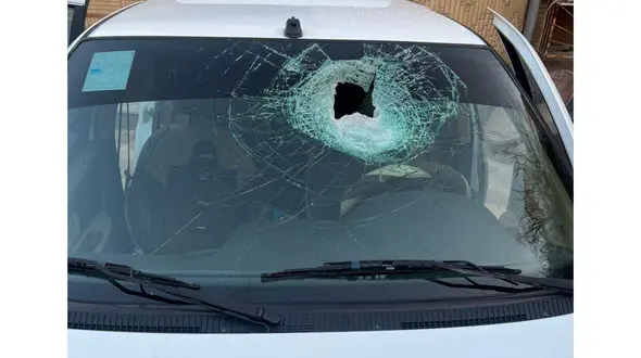 فیلم وحشتناک از سنگ پرانی هولناک به خودروی پرشیا در جاده آبادان به ماهشهر + جزییات