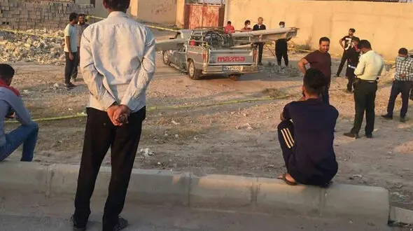 مرگ زحمتکش در سقوط تیرچراغ برق روی خودرویش + عکس تکاندهنده صحنه مرگ
