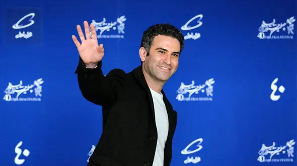 فیلم رقص شاد هوتن شکیبا سر سفره عقد با آهنگ ایرانی!
