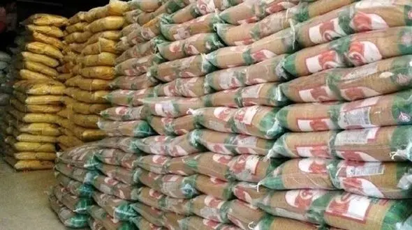 توزیع برنج و گوشت منجمد تنظیم بازار در لرستان/ این اقدامات مقطعی جوابگو بوده است؟
