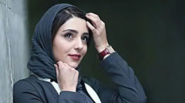 صحنه ای از تصادف واقعی خانم بازیگر ایرانی! + جزییات و عکس