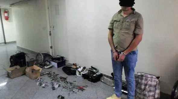 پایان پرسه زنی های مرد مرموز در فرودگاه مشهد + عکس 