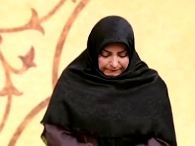 فیلم / واکنش و شوکه‌ شدن المیرا شریفی‌مقدم روی آنتن زنده / دعای مرگ برای خانم مجری.../ انشاالله به حق این روز عزیز بمیرید...!