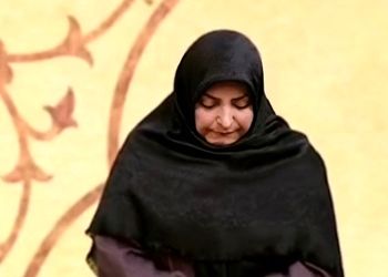 فیلم / واکنش و شوکه‌ شدن المیرا شریفی‌مقدم روی آنتن زنده / دعای مرگ برای خانم مجری.../ انشاالله به حق این روز عزیز بمیرید...!